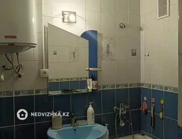 3-комнатная квартира, этаж 2 из 5, 63 м², миниатюра 4