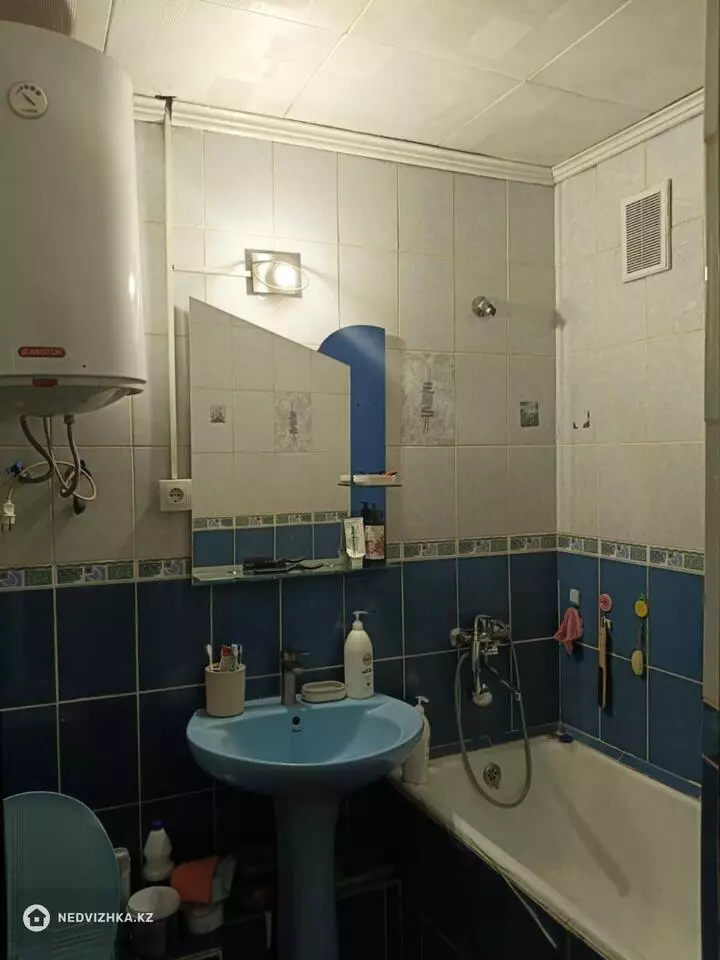 3-комнатная квартира, этаж 2 из 5, 63 м², фотография 4