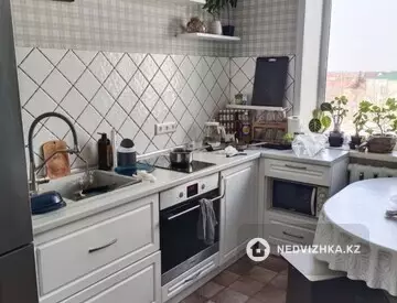2-комнатная квартира, этаж 4 из 5, 54 м²