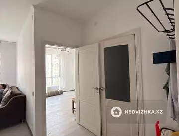 1-комнатная квартира, этаж 2 из 3, 33 м²