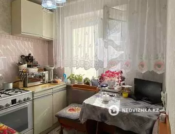 2-комнатная квартира, этаж 5 из 5, 44 м², миниатюра 2