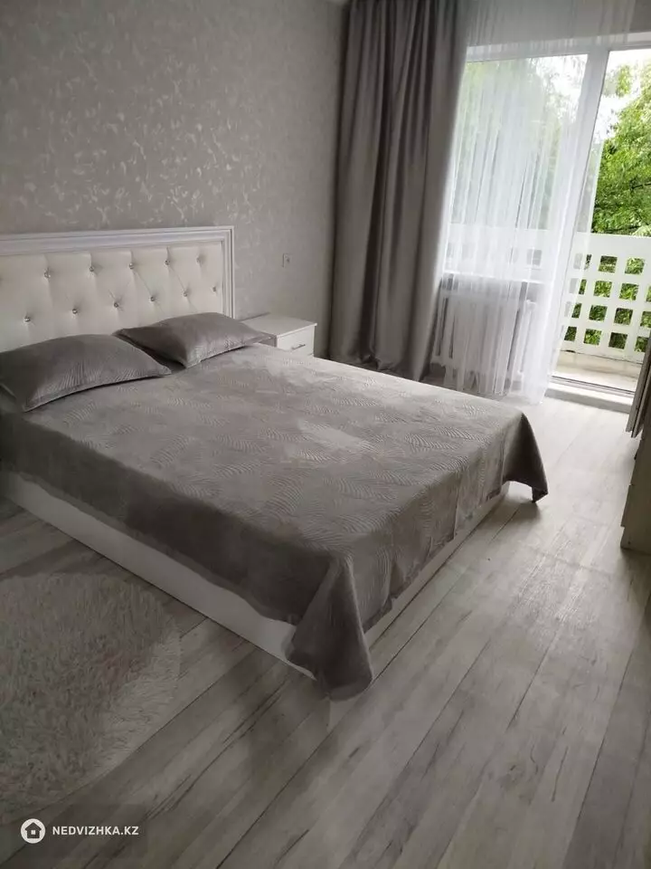 1-комнатная квартира, этаж 5 из 5, 31 м², фотография 2