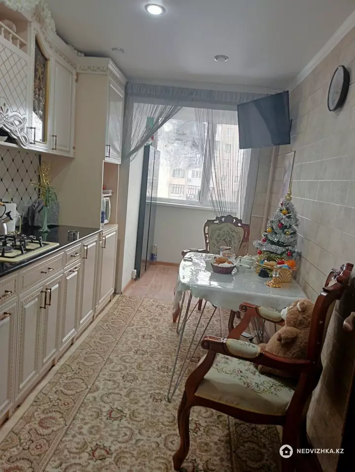 2-комнатная квартира, этаж 5 из 12, 50 м², На длительный срок, фотография 2