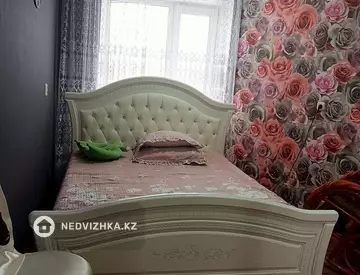 2-комнатная квартира, этаж 5 из 12, 50 м², На длительный срок