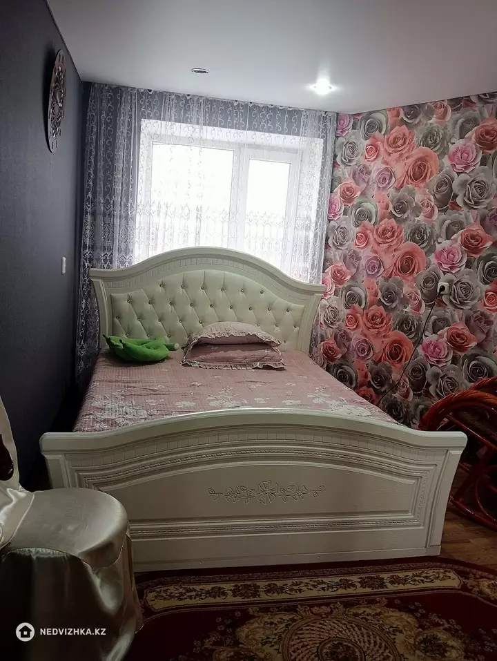 2-комнатная квартира, этаж 5 из 12, 50 м², На длительный срок, фотография 3