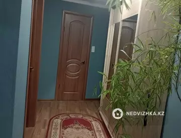 2-комнатная квартира, этаж 5 из 12, 50 м², На длительный срок