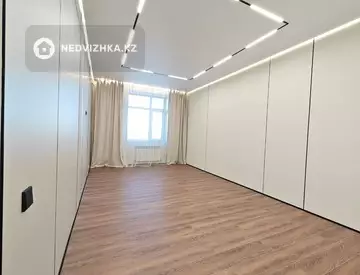 3-комнатная квартира, этаж 12 из 17, 77 м², миниатюра 5