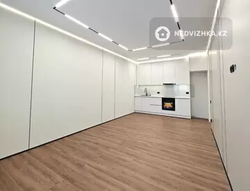 3-комнатная квартира, этаж 12 из 17, 77 м², миниатюра 4