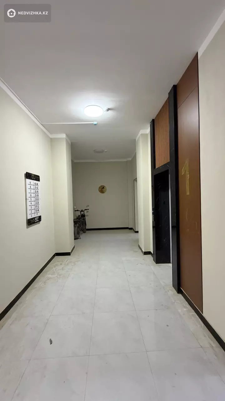 3-комнатная квартира, этаж 2 из 9, 95 м², фотография 5