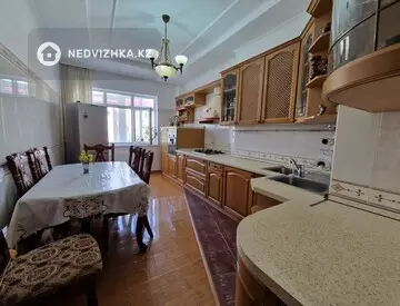 2-комнатная квартира, этаж 3 из 9, 102 м², миниатюра 8