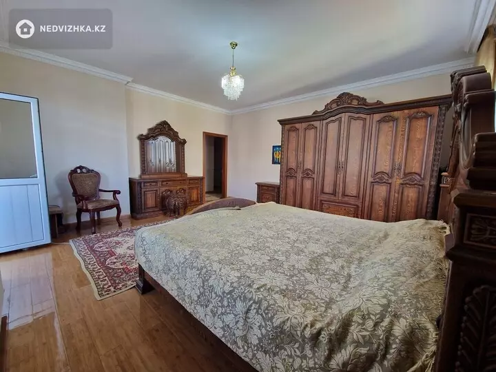 2-комнатная квартира, этаж 3 из 9, 102 м², фотография 5