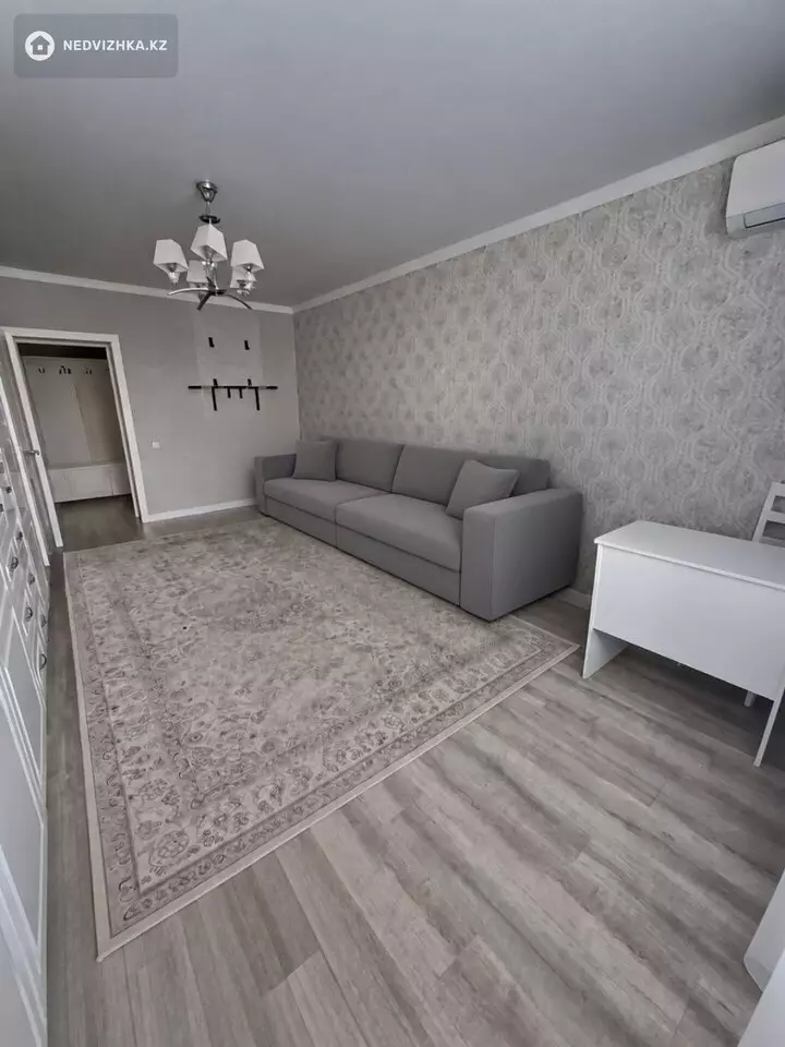 3-комнатная квартира, этаж 5 из 5, 84 м², фотография 4