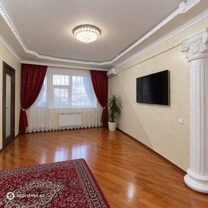 2-комнатная квартира, этаж 1 из 3, 75 м², На длительный срок, фотография 2