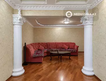 2-комнатная квартира, этаж 1 из 3, 75 м², На длительный срок