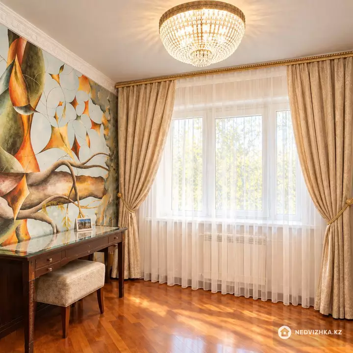 2-комнатная квартира, этаж 1 из 3, 75 м², Посуточно, фотография 2