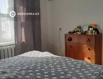 2-комнатная квартира, этаж 2 из 5, 49 м²