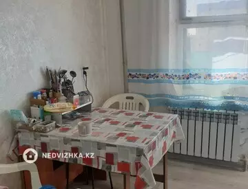 2-комнатная квартира, этаж 2 из 5, 49 м²
