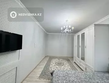 2-комнатная квартира, этаж 9 из 9, 63 м², миниатюра 4
