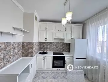 2-комнатная квартира, этаж 9 из 9, 63 м², миниатюра 5