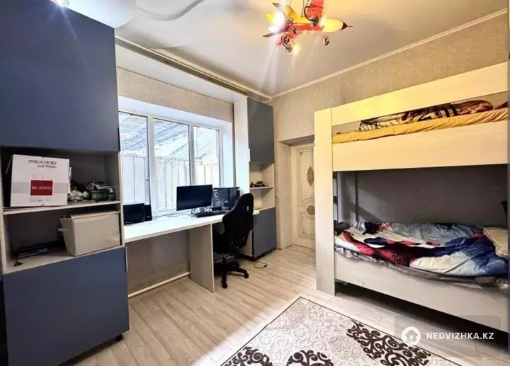 6-комнатная часть дома, 4 соток, 112 м²