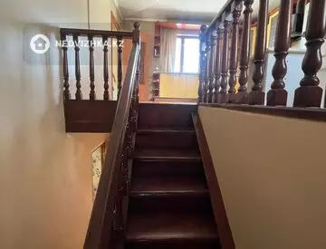 6-бөлмелі үй, 4 соттық, 112 м², 8-нобай