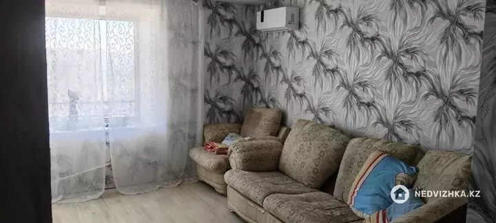 2-комнатная квартира, этаж 9 из 9, 52 м², фотография 5