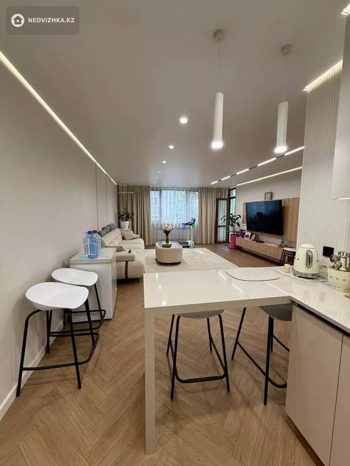 3-комнатная квартира, этаж 1 из 14, 100 м², фотография 5