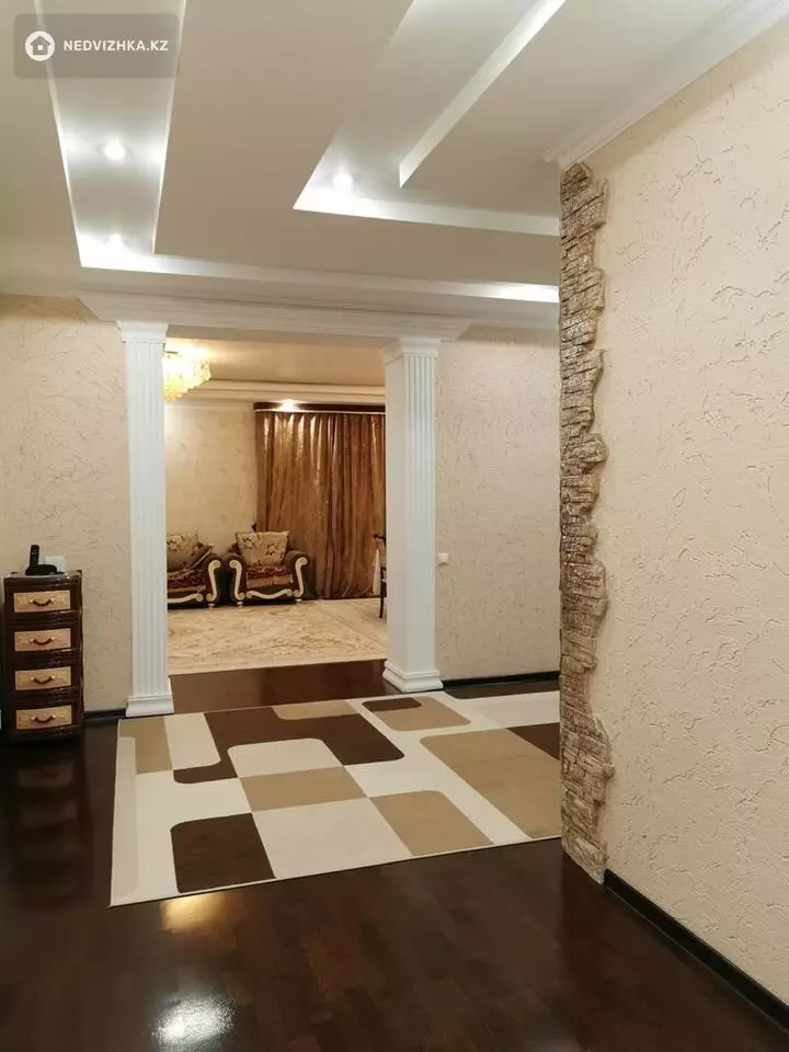 6-комнатный дом, 15 соток, 227 м², фотография 4