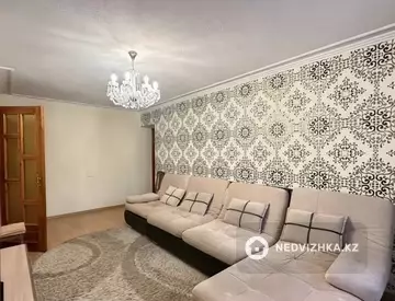 5-комнатная квартира, этаж 3 из 5, 101 м², миниатюра 2