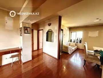 3-комнатная квартира, этаж 5 из 5, 81 м², миниатюра 1