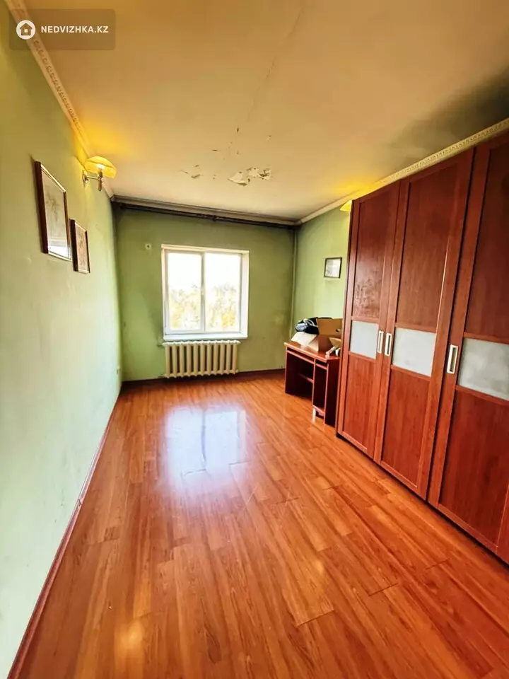 3-комнатная квартира, этаж 5 из 5, 81 м², фотография 4