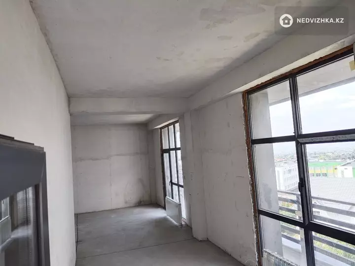 2-комнатная квартира, этаж 5 из 5, 58 м², фотография 4