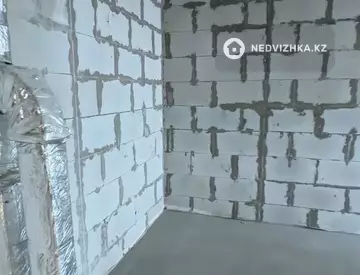 2-комнатная квартира, этаж 3 из 6, 49 м², миниатюра 6