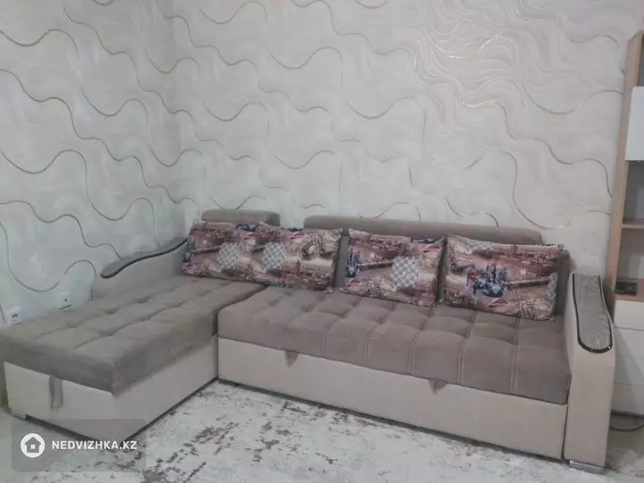 2-комнатная квартира, этаж 3 из 9, 56 м²