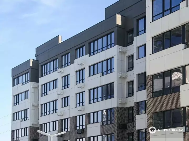 2-комнатная квартира, этаж 3 из 6, 49 м², фотография 2