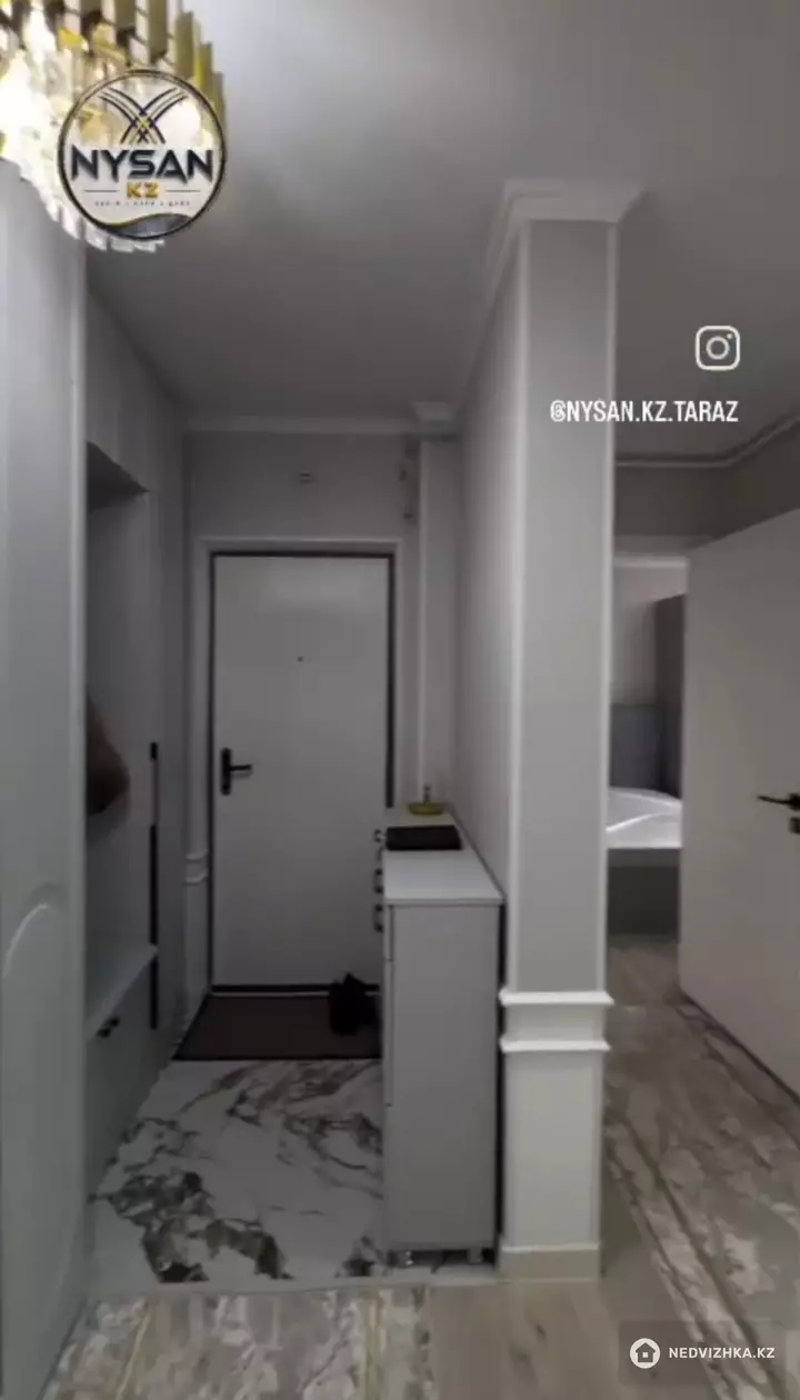 2-комнатная квартира, этаж 4 из 5, 51 м², фотография 2
