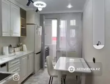 2-комнатная квартира, этаж 4 из 5, 51 м²