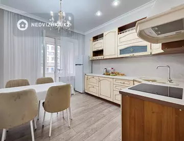 2-комнатная квартира, этаж 4 из 9, 62 м², На длительный срок, миниатюра 3