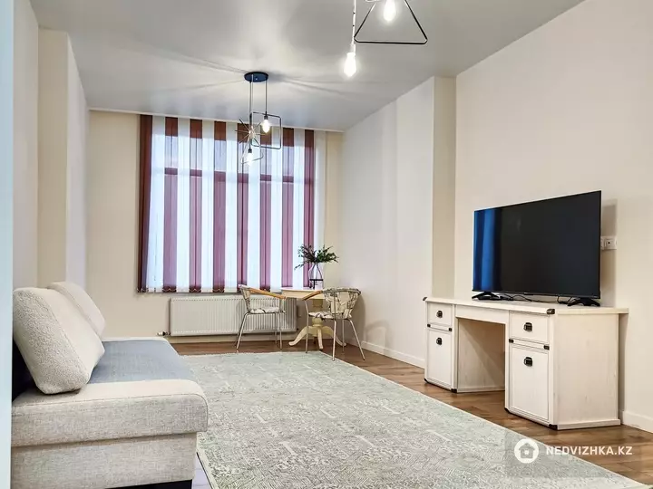 2-комнатная квартира, этаж 6 из 10, 75 м², На длительный срок