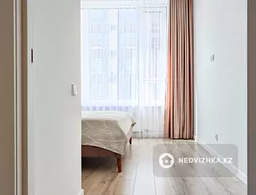 2-комнатная квартира, этаж 20 из 22, 50 м², На длительный срок, миниатюра 4