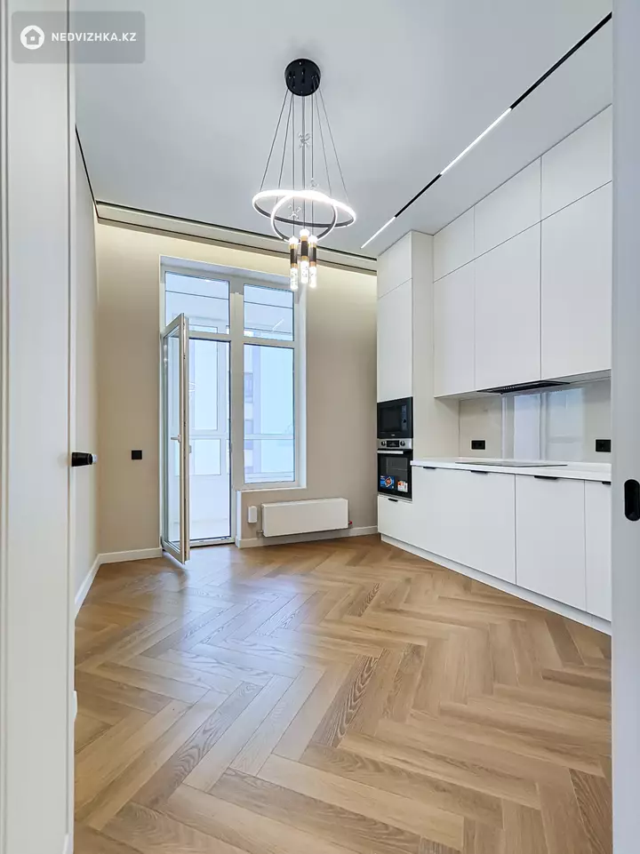 2-комнатная квартира, этаж 15 из 18, 71 м², На длительный срок, фотография 3