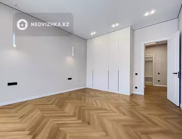 3-бөлмелі пәтер, қабат 15 барлық қабат саны 18, 77 м², На длительный срок, 12-нобай