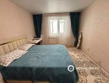 2-комнатная квартира, этаж 3 из 9, 54 м²