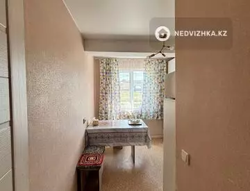 2-комнатная квартира, этаж 3 из 9, 54 м², миниатюра 11