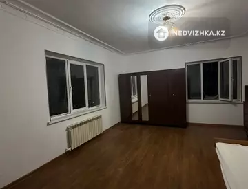 2-комнатная часть дома, 0.5 соток, 70 м², На длительный срок