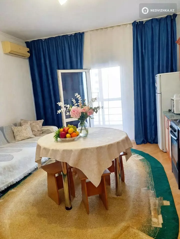 2-комнатная квартира, этаж 5 из 10, 50 м², Посуточно, фотография 4