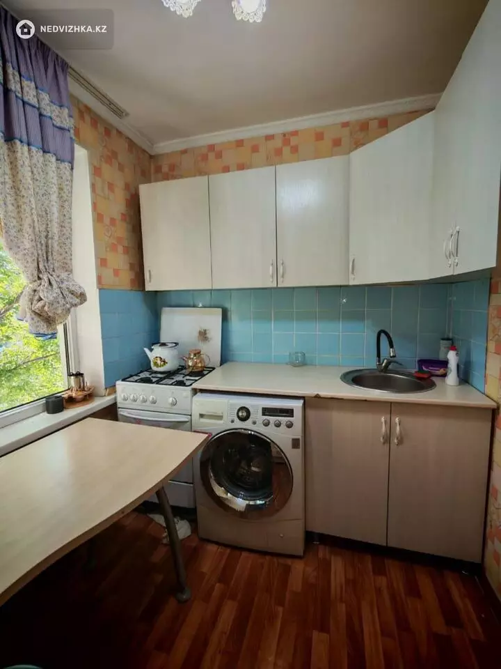 1-комнатная квартира, этаж 3 из 5, 33 м², На длительный срок, фотография 3