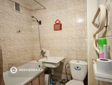 1-комнатная квартира, этаж 3 из 5, 33 м², На длительный срок, миниатюра 6