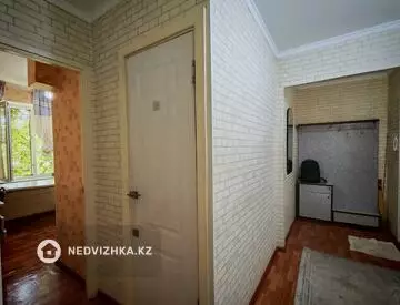 1-комнатная квартира, этаж 3 из 5, 33 м², На длительный срок, миниатюра 10