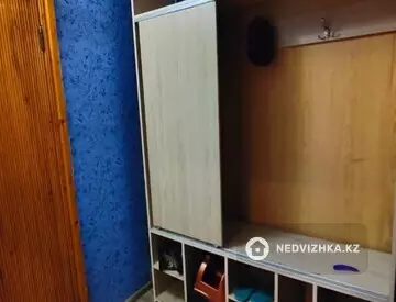 1-комнатная квартира, этаж 3 из 5, 32 м², На длительный срок